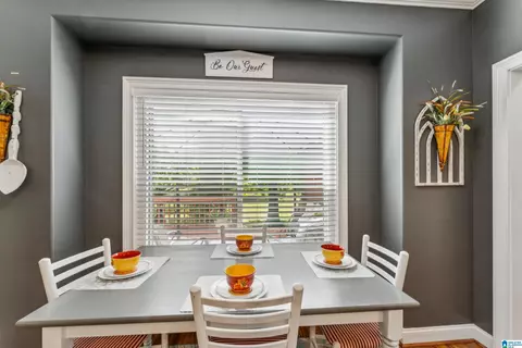 Dining - 1610 Hinkle Rd, Clanton, AL 35045 photo 2 of 4