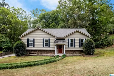 1833 Eastridge Dr, Birmingham, AL 35235