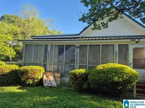 810 Peachtree St, Roanoke, AL 36274