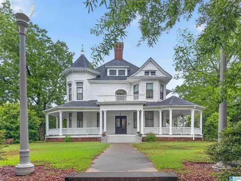 214 S Street E, Talladega, AL 35160