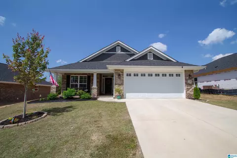 2106 Turquoise Ln, Calera, AL 35040