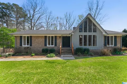 3021 Virginia Dr, Hueytown, AL 35023