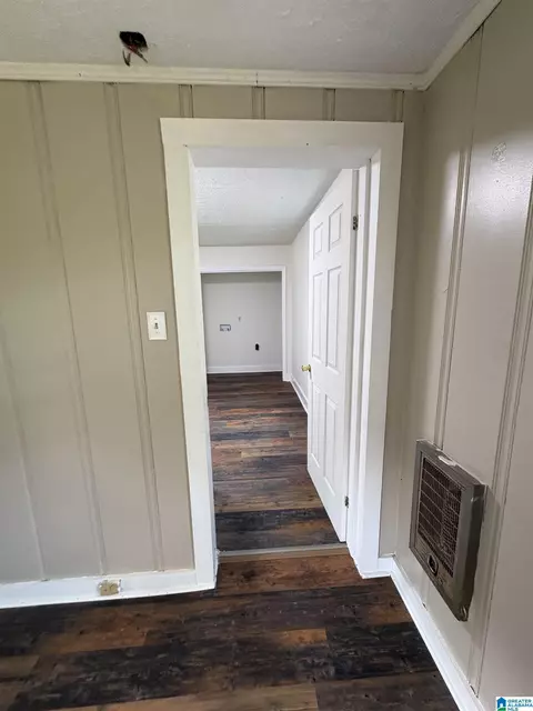 Entry Way - 1304 E 11th St, Anniston, AL 36207 photo 6 of 10