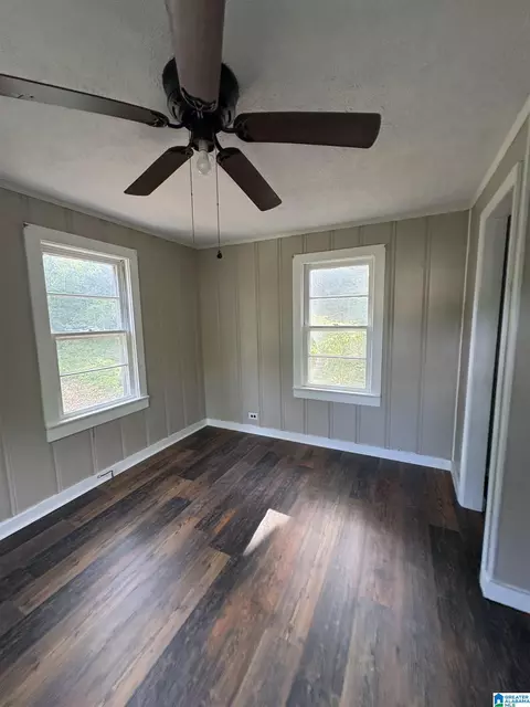 Bedroom - 1304 E 11th St, Anniston, AL 36207 photo 2 of 3