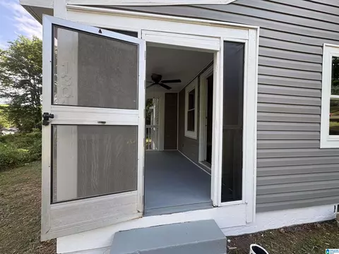 Exterior - 1304 E 11th St, Anniston, AL 36207 photo 14 of 18
