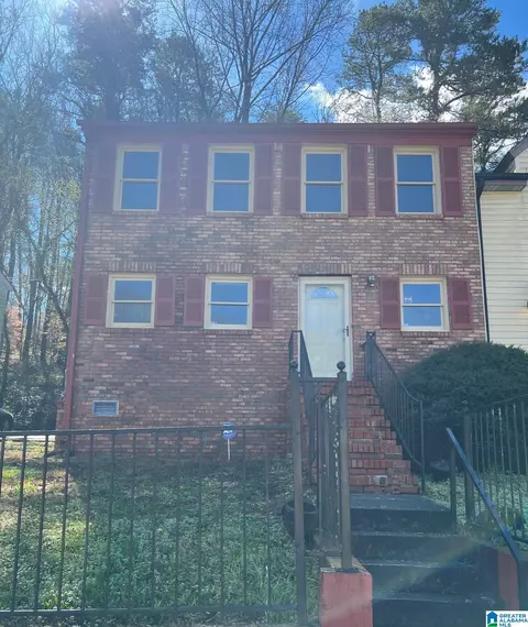 735 Eastern Manor Ln, Birmingham, AL 35215