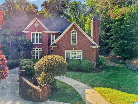1614 Fairway View Dr, Hoover, AL 35244