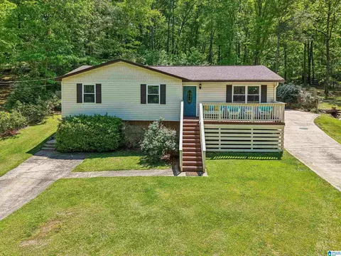 6211 Alabama Dr, Trussville, AL 35173