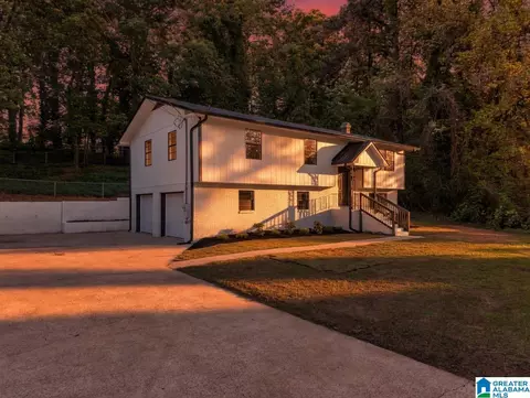 418 Hilltop Rd, Weaver, AL 36277