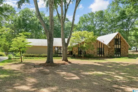 1702 Pine Harbor Rd, Pell City, AL 35128