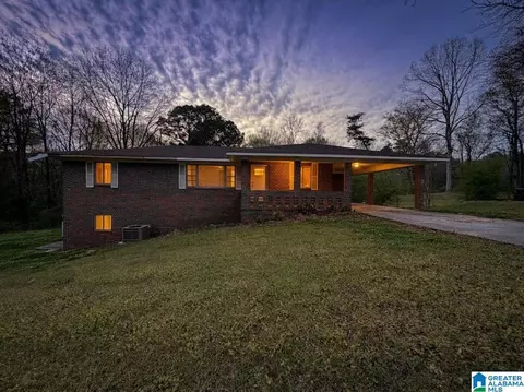 216 Rebecca Dr, Gardendale, AL 35071