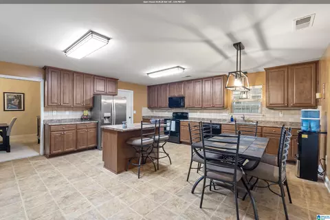 1058 Hidden Forest Dr, Montevallo, AL 35115