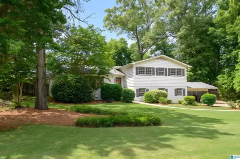 3248 Starlake Dr, Hoover, AL 35226