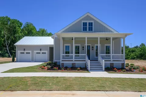 1040 Wiltshire Ln, Helena, AL 35080