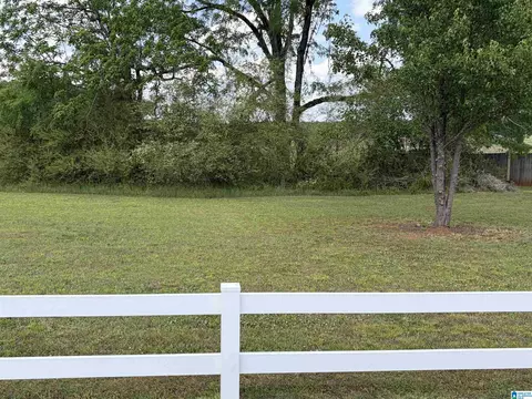 197 Silver Creek Pkwy #2, Alabaster, AL 35007