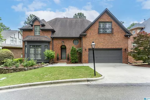 2621 River Trace Ct, Vestavia, AL 35243