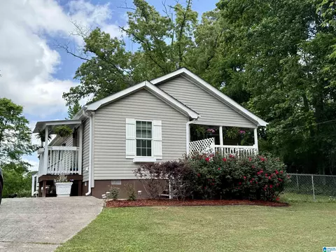 4331 Canoles Dr, Bessemer, AL 35022