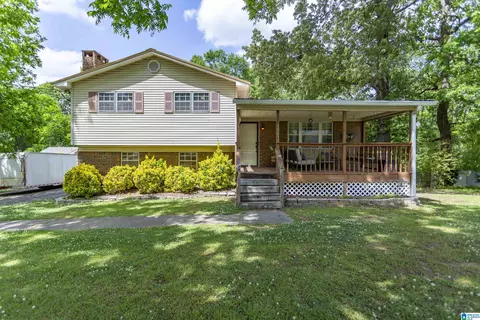 3003 Kathy Ln, Fultondale, AL 35068