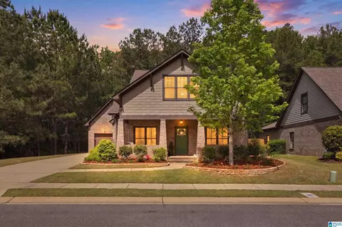 1665 Creekside Dr, Hoover, AL 35244