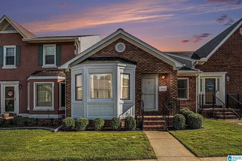 1416 Cambridge Pl, Anniston, AL 36207