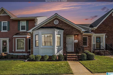 1416 Cambridge Pl, Anniston, AL 36207