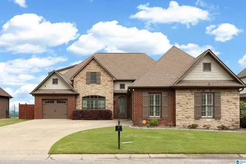 422 Oxford Way, Pelham, AL 35124