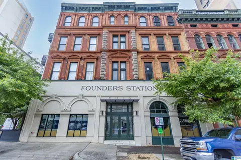 2015 1st Ave N #2D, Birmingham, AL 35203