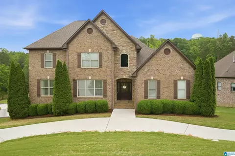 3898 Lakeside Dr, Trussville, AL 35173