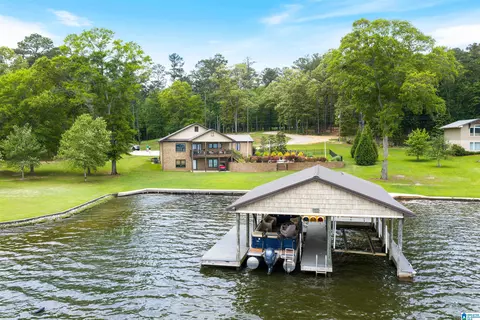156 Primrose Ln, Shelby, AL 35143