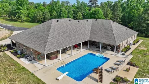 4550 Newbold Rd, Bessemer, AL 35022