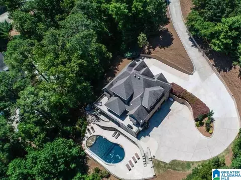 5650 Double Oak Ln, Birmingham, AL 35242