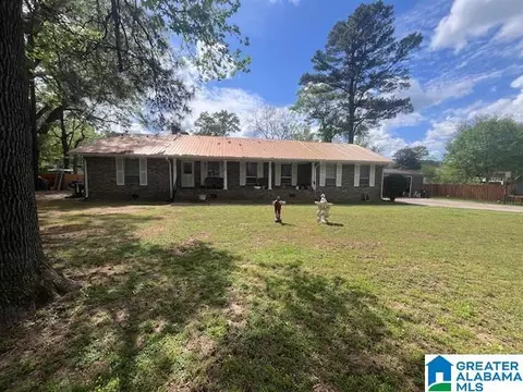 120 Midfield Ave, Hueytown, AL 35023