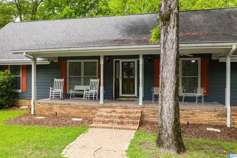 401 Dovecote Cir, Birmingham, AL 35244