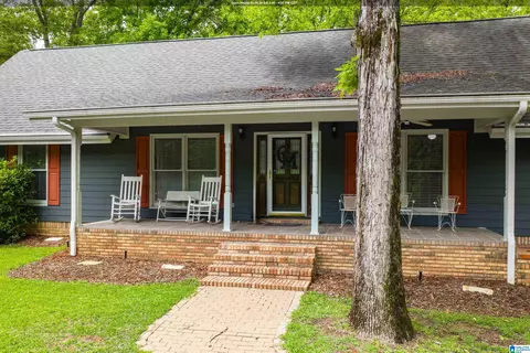 401 Dovecote Cir, Birmingham, AL 35244