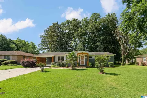 852 Twin Lake Dr NE, Birmingham, AL 35215