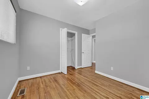 Bedroom - 899 Old Warrior Rd, Sumiton, AL 35148 photo 2 of 5