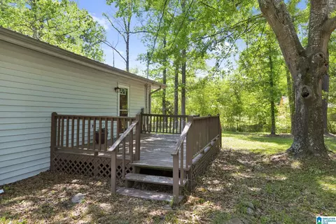 Exterior - 899 Old Warrior Rd, Sumiton, AL 35148 photo 3 of 8