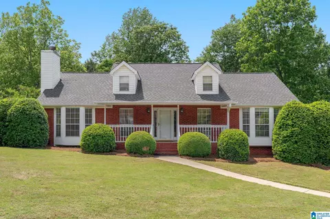 6427 Aspen Ln, Hueytown, AL 35023