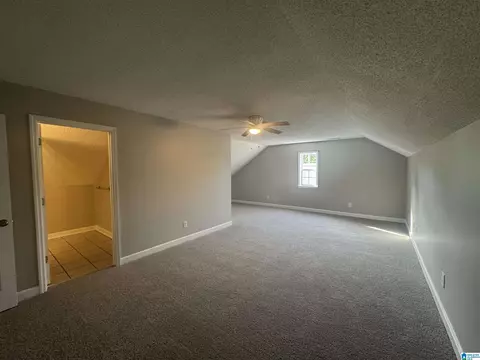 Bedroom - 1914 Loop Rd, Moody, AL 35004 photo 4 of 8