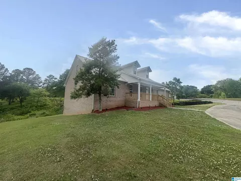 Exterior - 1914 Loop Rd, Moody, AL 35004 photo 8 of 11