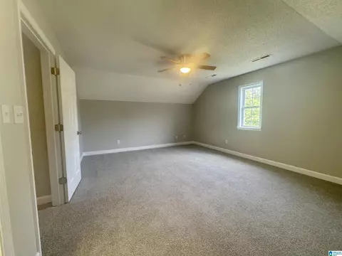 Bedroom - 1914 Loop Rd, Moody, AL 35004 photo 6 of 8