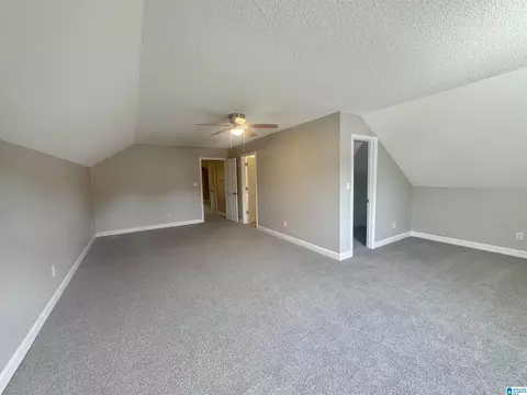 Bedroom - 1914 Loop Rd, Moody, AL 35004 photo 5 of 8