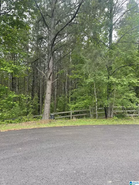 65 Dogwood Dr #2, Chelsea, AL 35043