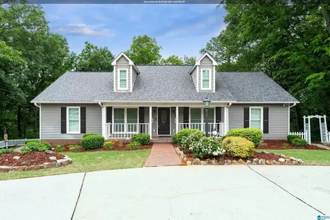 1117 Independence Dr, Alabaster, AL 35007