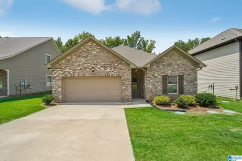 7944 Saint James Dr, Pinson, AL 35126