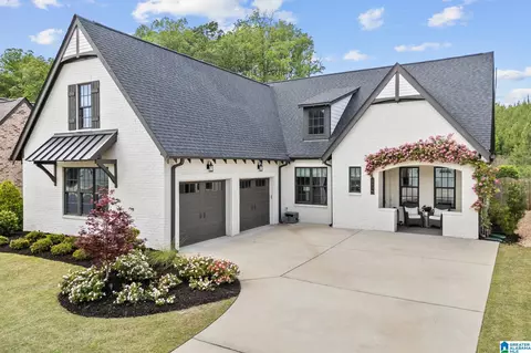 7036 Sunny Ln, Hoover, AL 35244