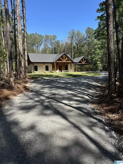 327 County Road 18, Roanoke, AL 36274