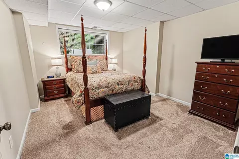 Bedroom - 116 Eagle Cove Dr, Pelham, AL 35124 photo 7 of 8
