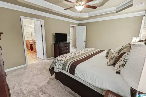 Bedroom - 116 Eagle Cove Dr, Pelham, AL 35124 photo 3 of 8