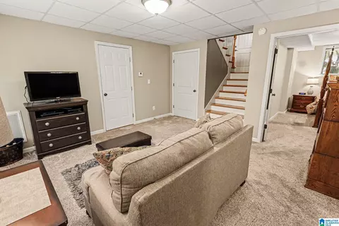 Bedroom - 116 Eagle Cove Dr, Pelham, AL 35124 photo 5 of 8